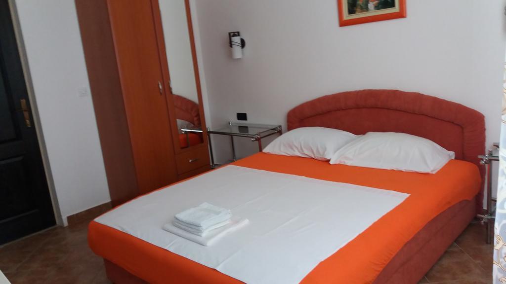 Apartmani Luka Herceg Novi Ngoại thất bức ảnh
